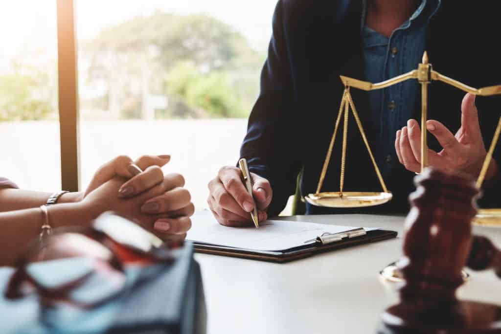 Court Applications vs. Mediation: A Less Stressful Path with EH Mediation Stamford
